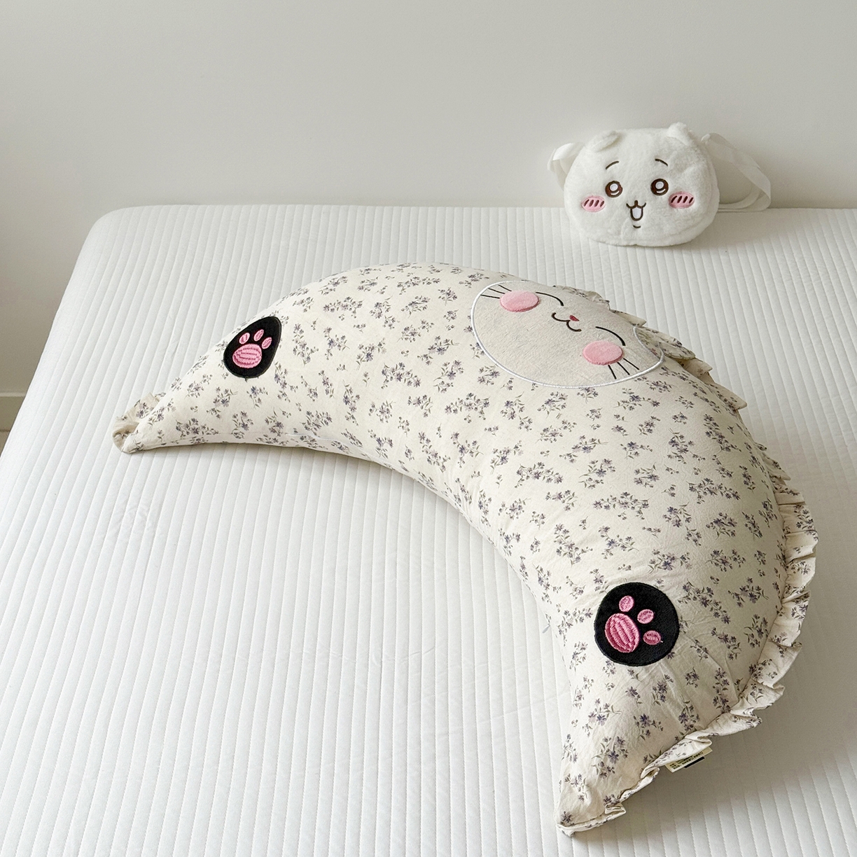 91家纺网 家纺一手货源 找家纺 蔻眠 多功能月亮猫棉麻大抱枕靠枕卡通枕芯异形枕头 月亮猫-紫韵