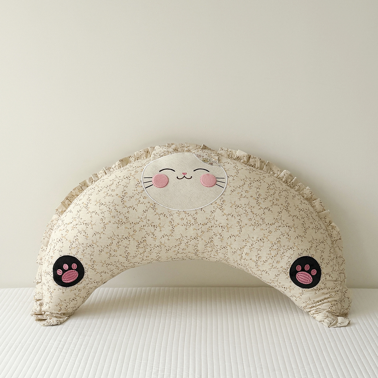 蔻眠 多功能月亮猫棉麻大抱枕靠枕卡通枕芯异形枕头 月亮猫-花蔓