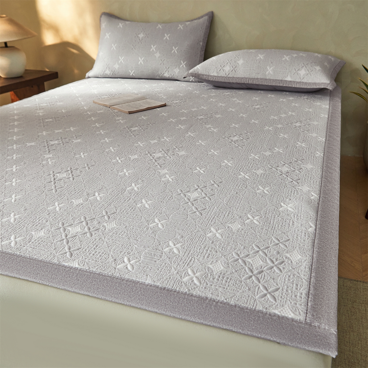 91家纺网 家纺一手货源 找家纺 慕木家纺 2026新款冰豆豆满天星凉席床笠席子凉席 床席款-满天星-灰