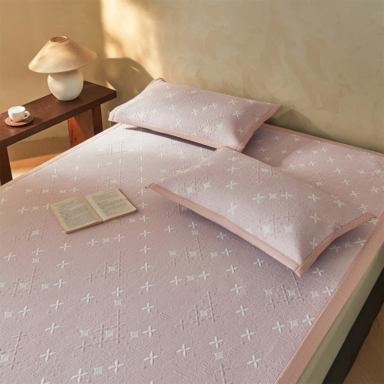 91家纺网 家纺一手货源 找家纺 慕木家纺 2026新款冰豆豆满天星凉席床笠席子凉席 床席款-满天星-粉