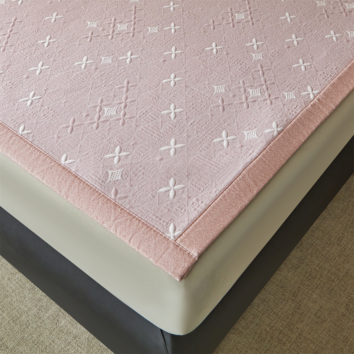 91家纺网 家纺一手货源 找家纺 慕木家纺 2026新款冰豆豆满天星凉席床笠席子凉席 床席款-满天星-粉