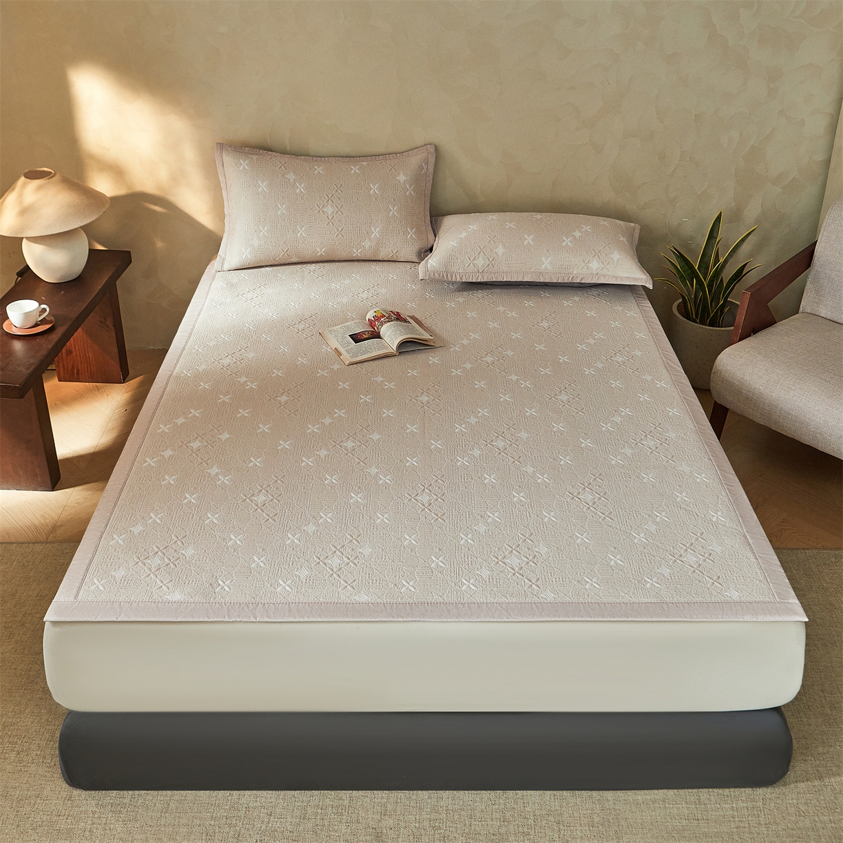 91家纺网 家纺一手货源 找家纺 慕木家纺 2026新款冰豆豆满天星凉席床笠席子凉席 床席款-满天星-卡其