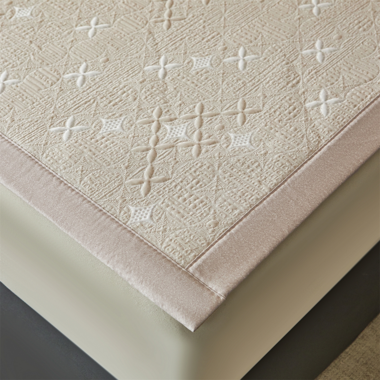 91家纺网 家纺一手货源 找家纺 慕木家纺 2026新款冰豆豆满天星凉席床笠席子凉席 床席款-满天星-卡其