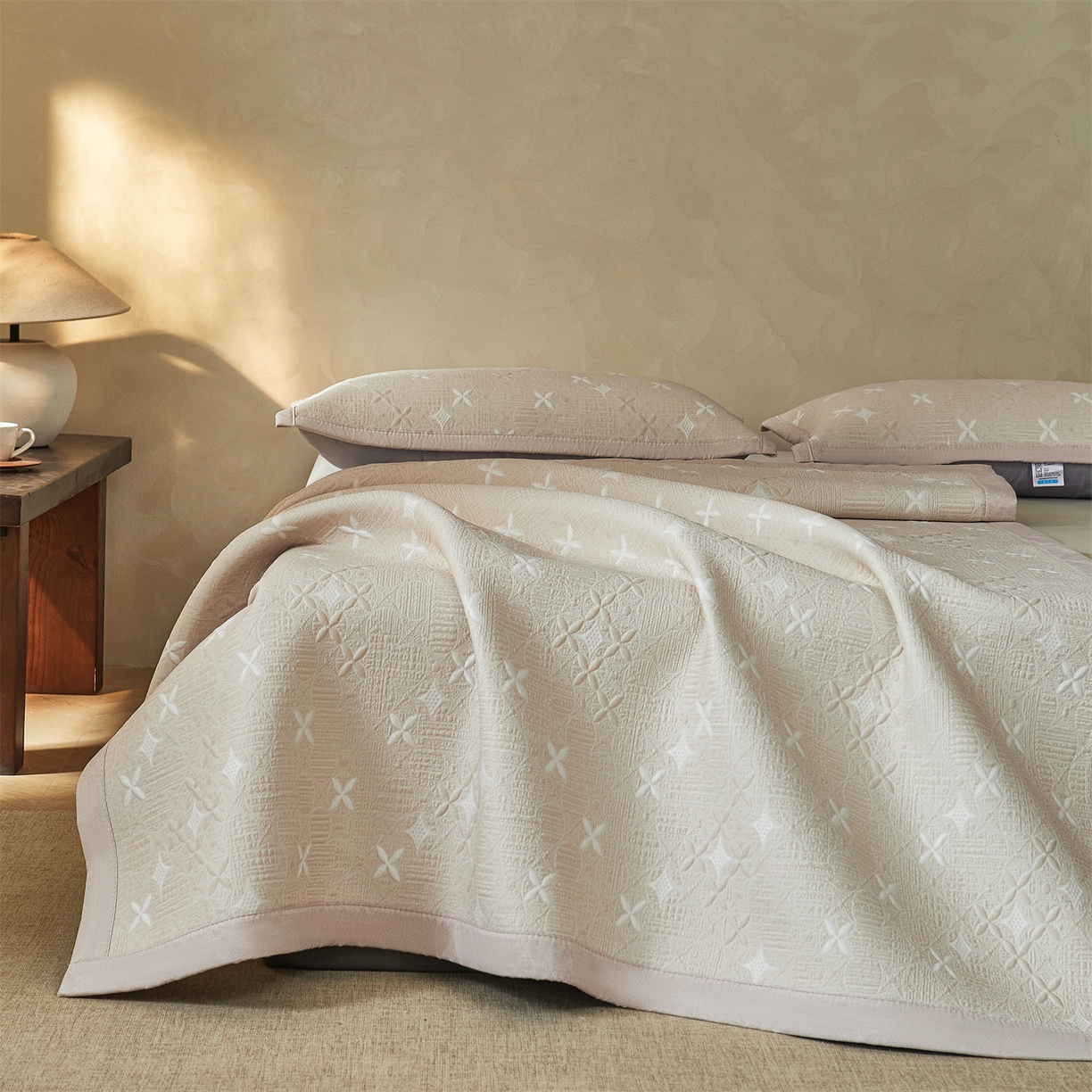 91家纺网 家纺一手货源 找家纺 慕木家纺 2026新款冰豆豆满天星凉席床笠席子凉席 床席款-满天星-卡其