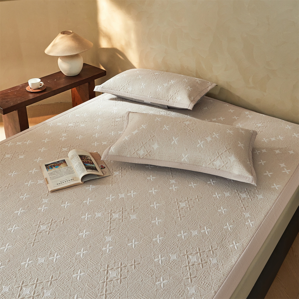 91家纺网 家纺一手货源 找家纺 慕木家纺 2026新款冰豆豆满天星凉席床笠席子凉席 床席款-满天星-卡其