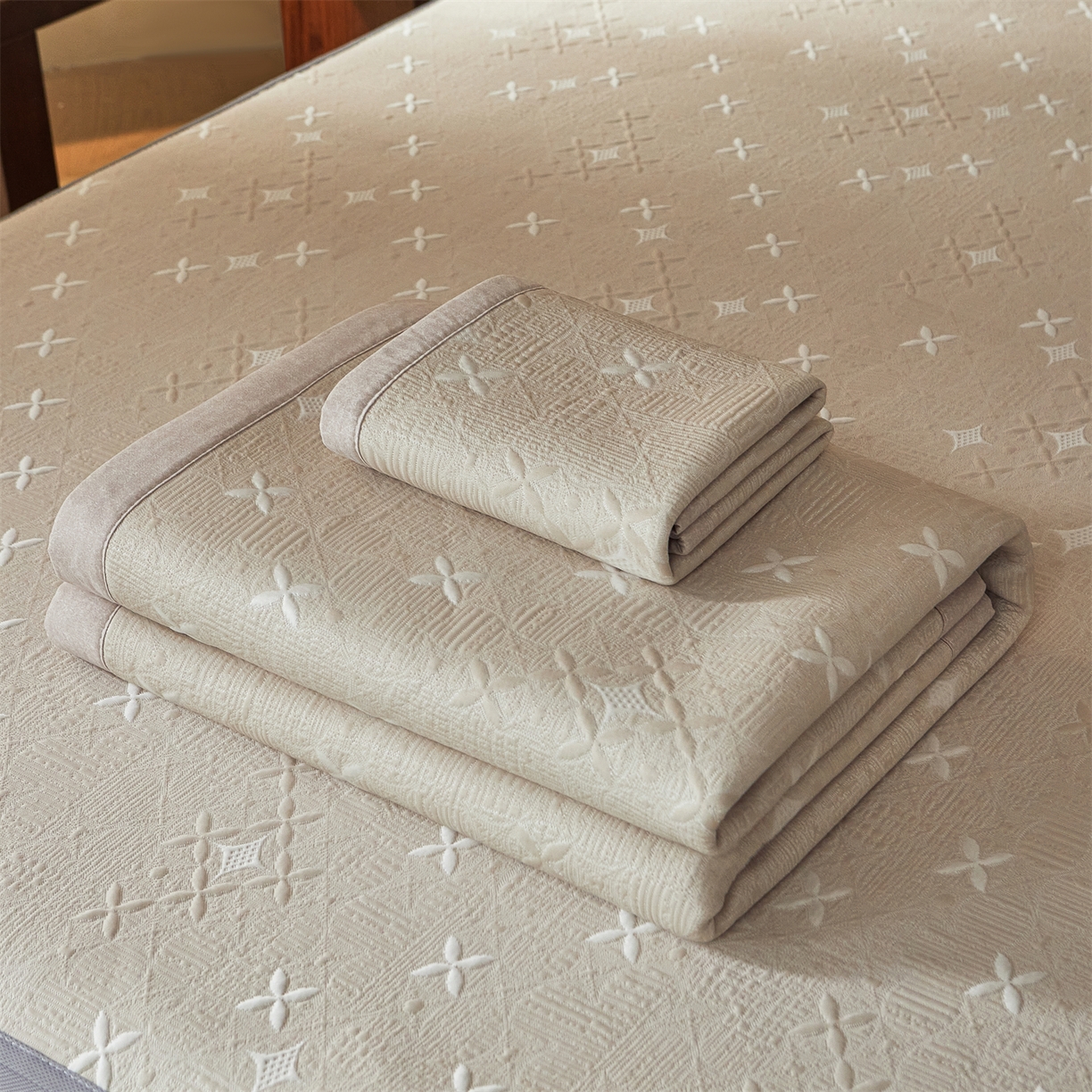 91家纺网 家纺一手货源 找家纺 慕木家纺 2026新款冰豆豆满天星凉席床笠席子凉席 床席款-满天星-卡其