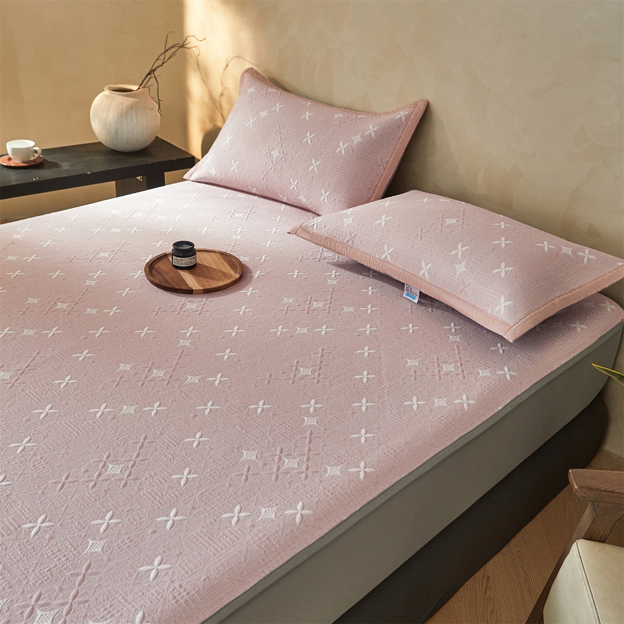 91家纺网 家纺一手货源 找家纺 慕木家纺 2026新款冰豆豆满天星凉席床笠席子凉席 床笠款-满天星-粉