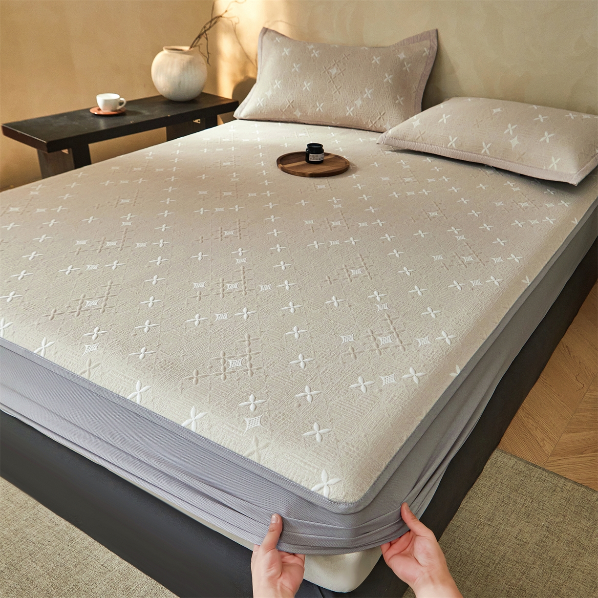 91家纺网 家纺一手货源 找家纺 慕木家纺 2026新款冰豆豆满天星凉席床笠席子凉席 床笠款-满天星-卡其