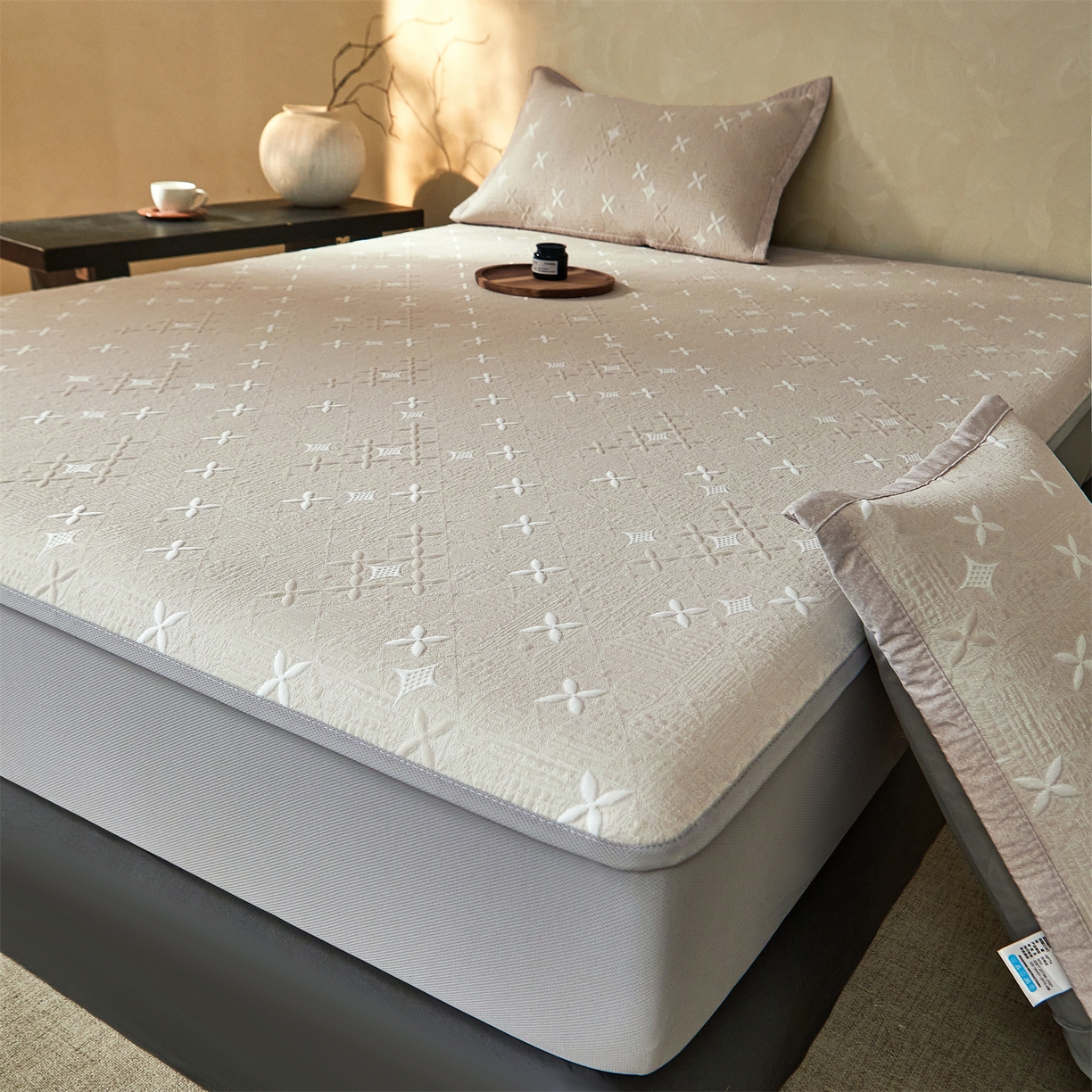 91家纺网 家纺一手货源 找家纺 慕木家纺 2026新款冰豆豆满天星凉席床笠席子凉席 床笠款-满天星-卡其