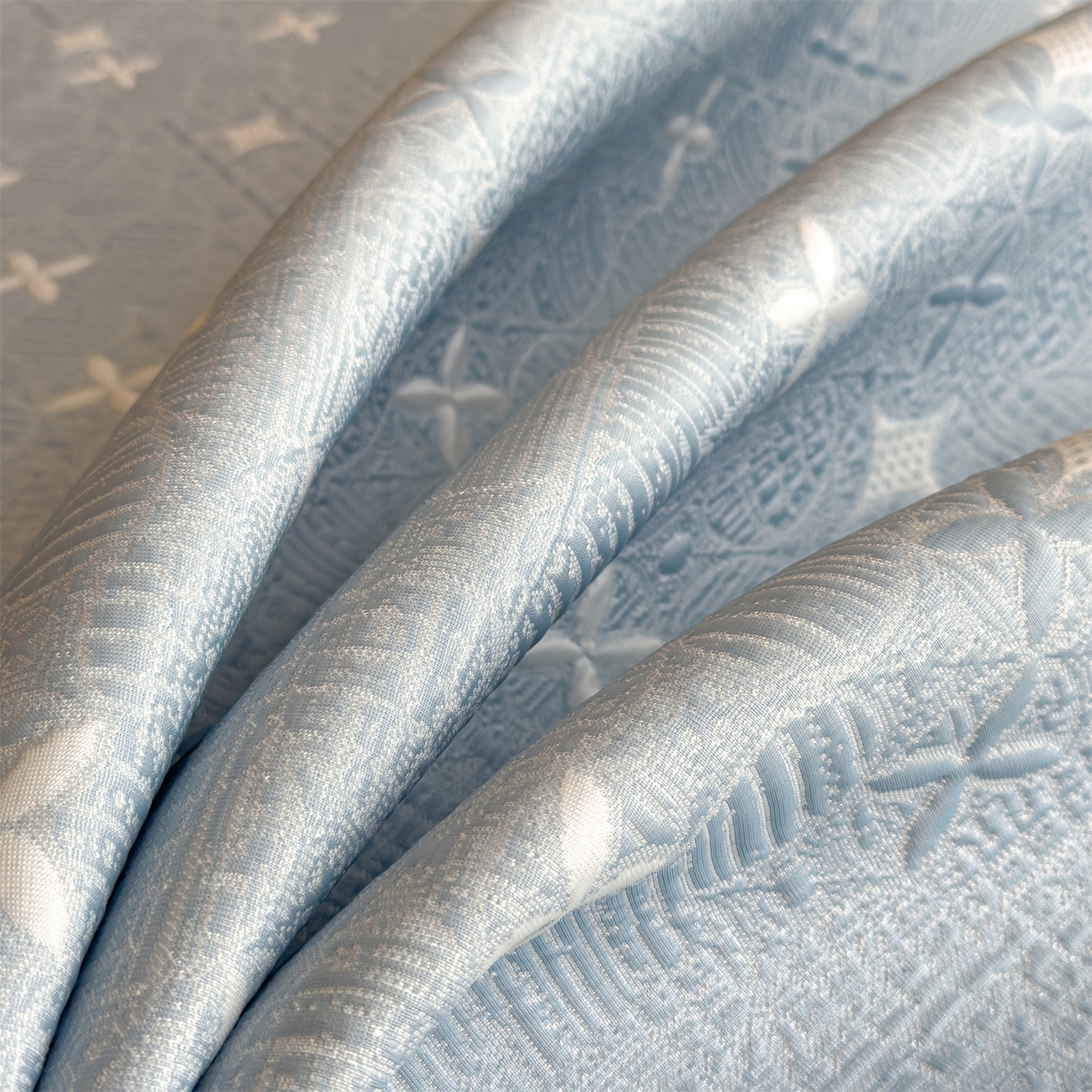 91家纺网 家纺一手货源 找家纺 （总）慕木家纺 2026新款满天星系列冰豆豆凉席(三明治复合)乙纶面料