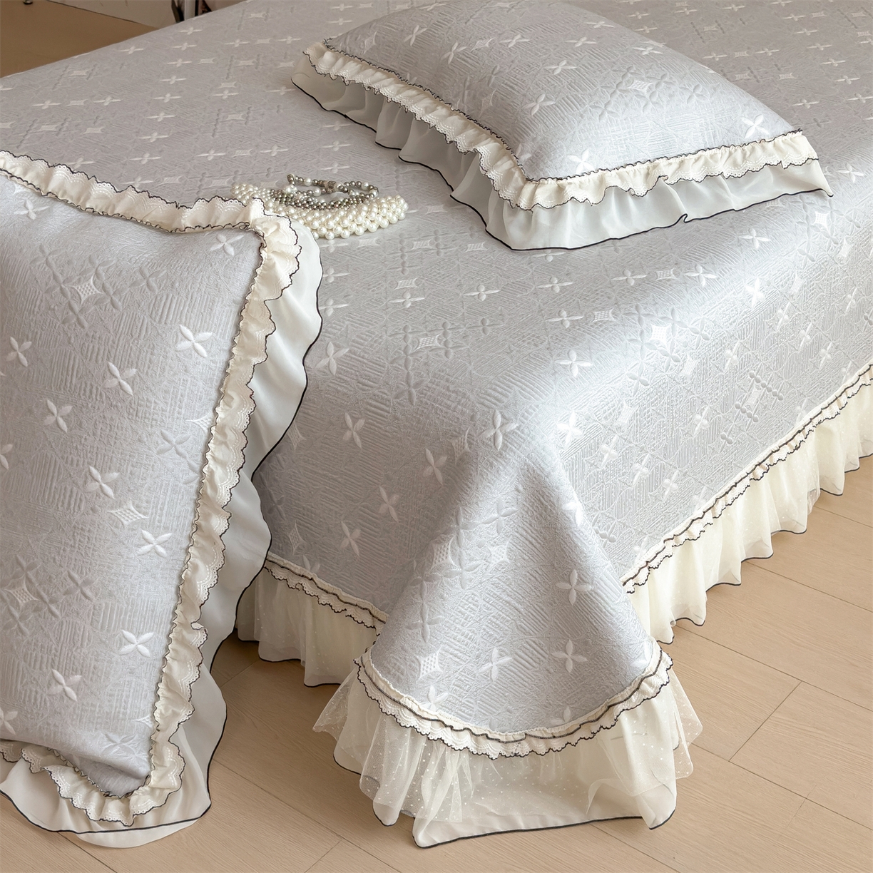 91家纺网 家纺一手货源 找家纺 （总）慕木家纺 2026新款满天星系列冰豆豆凉席(三明治复合)乙纶面料