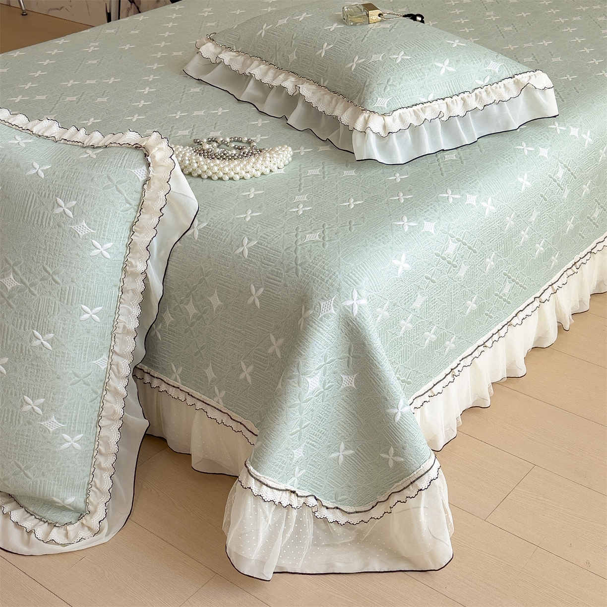 91家纺网 家纺一手货源 找家纺 （总）慕木家纺 2026新款满天星系列冰豆豆凉席(三明治复合)乙纶面料