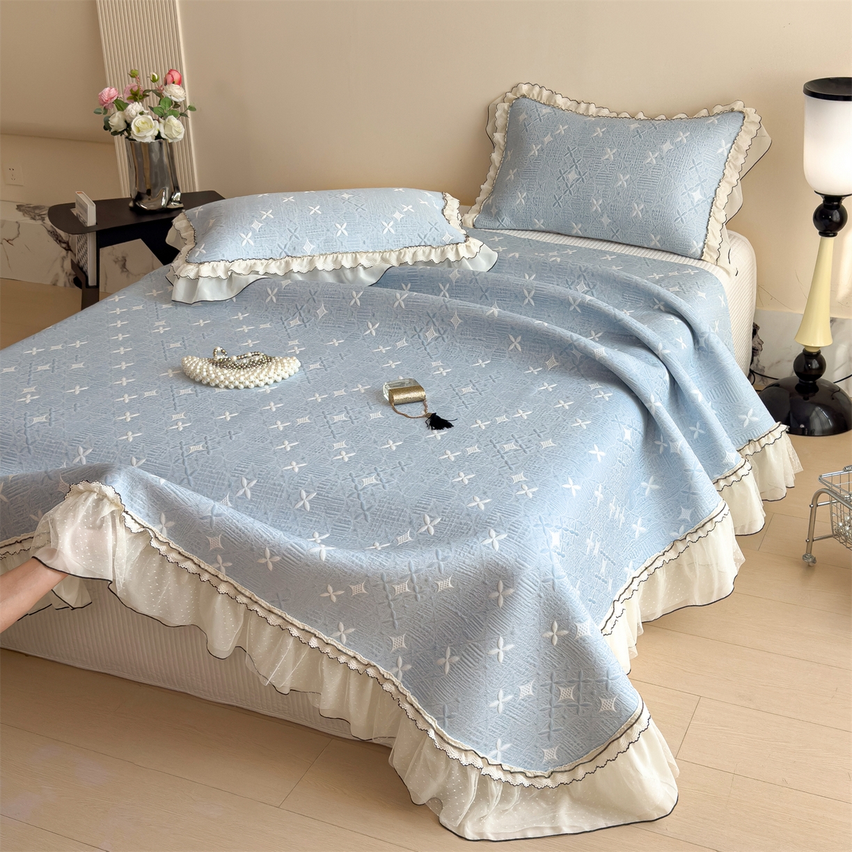 91家纺网 家纺一手货源 找家纺 慕木家纺 2026新款满天星系列冰豆豆凉席(三明治复合)乙纶面料 满天星-蓝