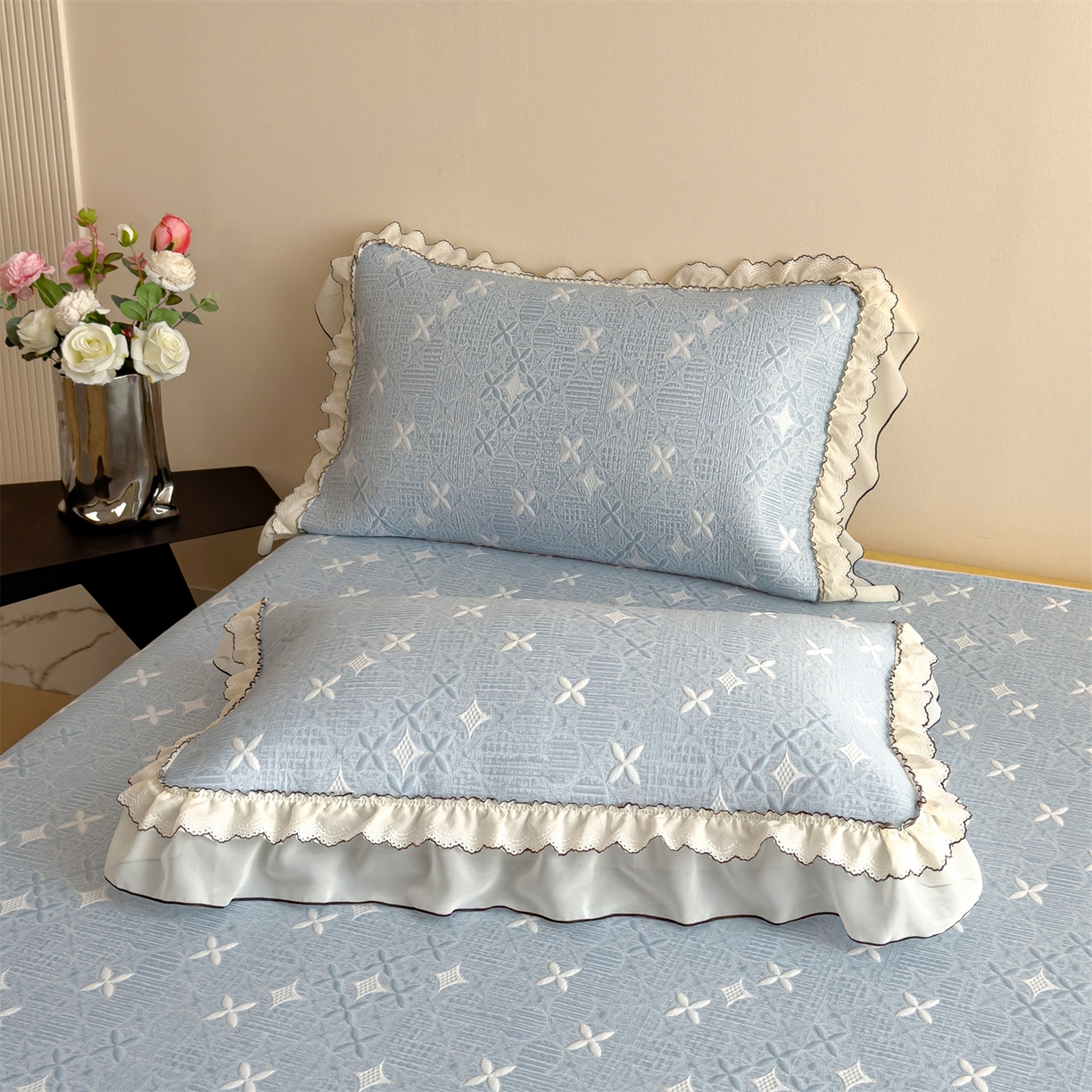 91家纺网 家纺一手货源 找家纺 慕木家纺 2026新款满天星系列冰豆豆凉席(三明治复合)乙纶面料 满天星-蓝