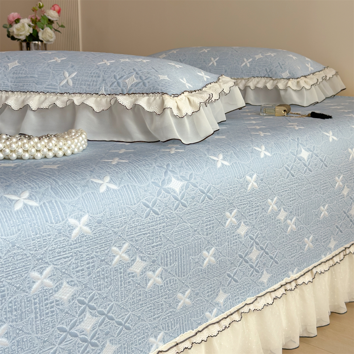 91家纺网 家纺一手货源 找家纺 慕木家纺 2026新款满天星系列冰豆豆凉席(三明治复合)乙纶面料 满天星-蓝