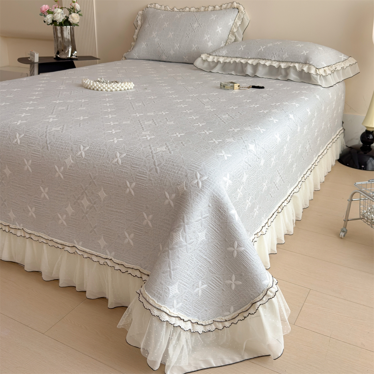 91家纺网 家纺一手货源 找家纺 慕木家纺 2026新款满天星系列冰豆豆凉席(三明治复合)乙纶面料 满天星-灰