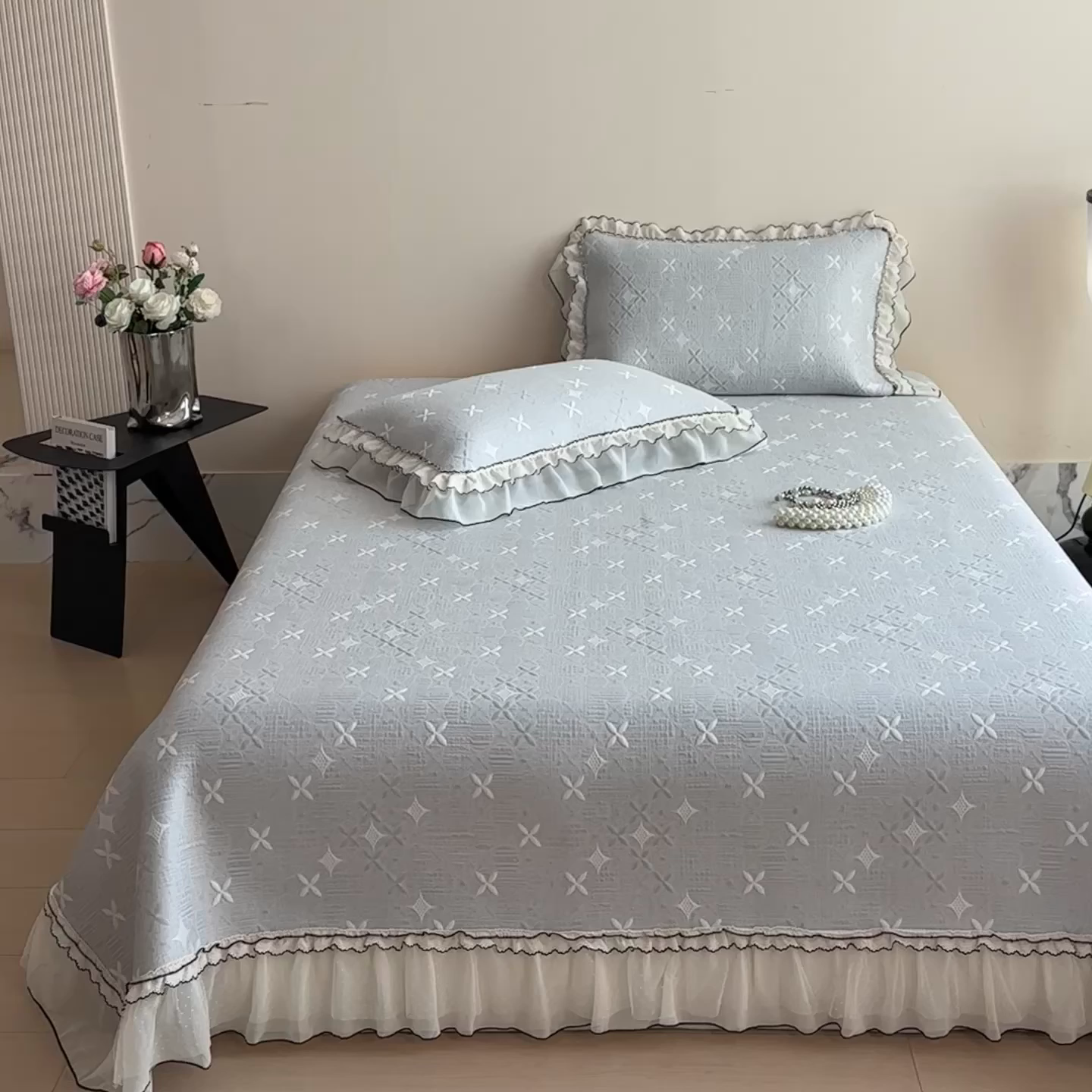 91家纺网 家纺一手货源 找家纺 慕木家纺 2026新款满天星系列冰豆豆凉席(三明治复合)乙纶面料 满天星-灰