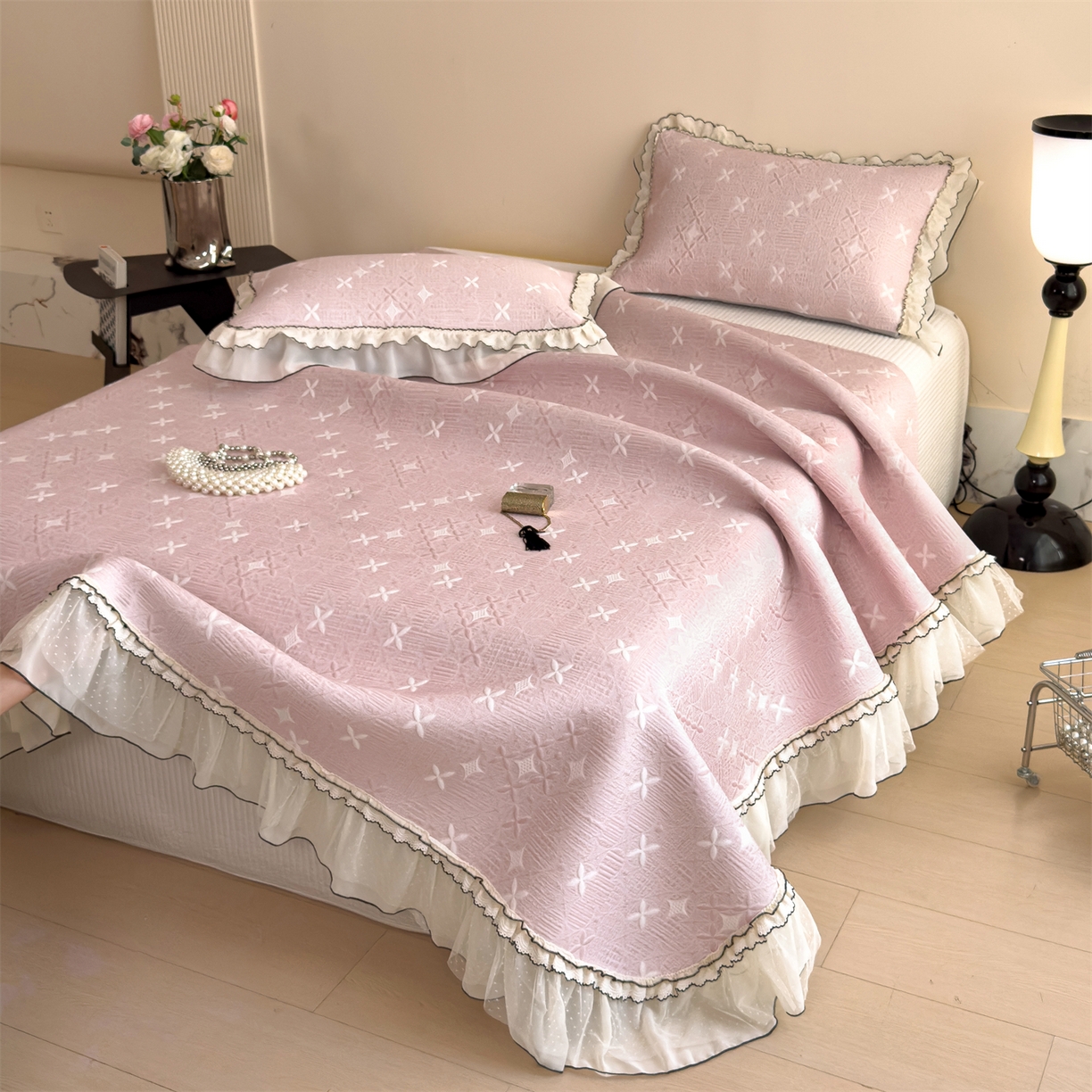 91家纺网 家纺一手货源 找家纺 慕木家纺 2026新款满天星系列冰豆豆凉席(三明治复合)乙纶面料 满天星-粉