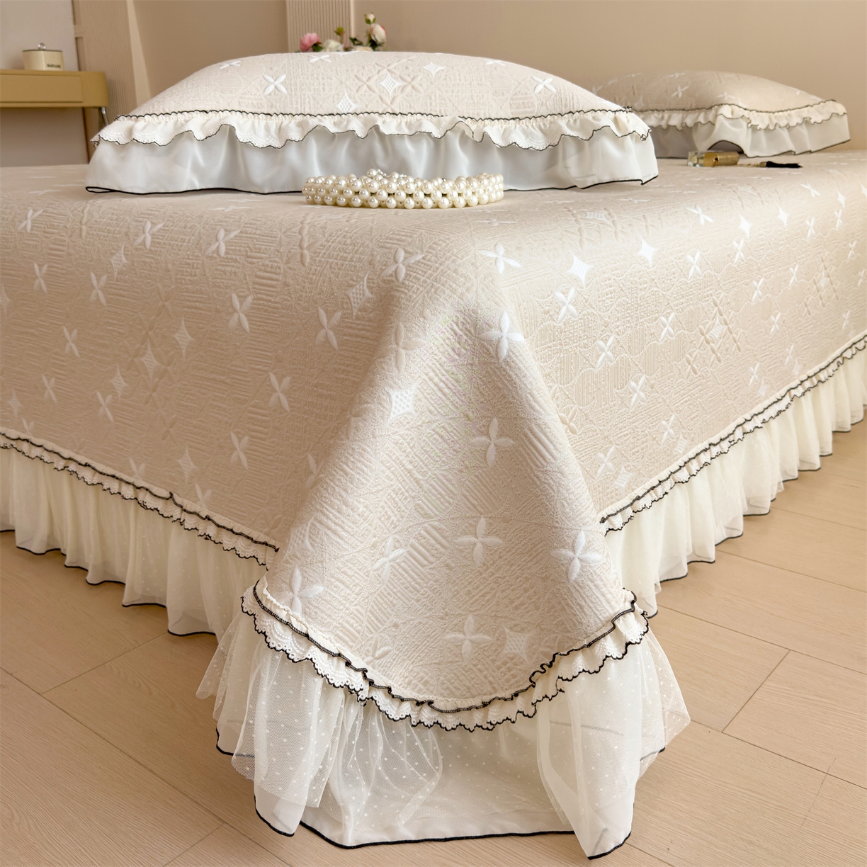 91家纺网 家纺一手货源 找家纺 慕木家纺 2026新款满天星系列冰豆豆凉席(三明治复合)乙纶面料 满天星-卡其