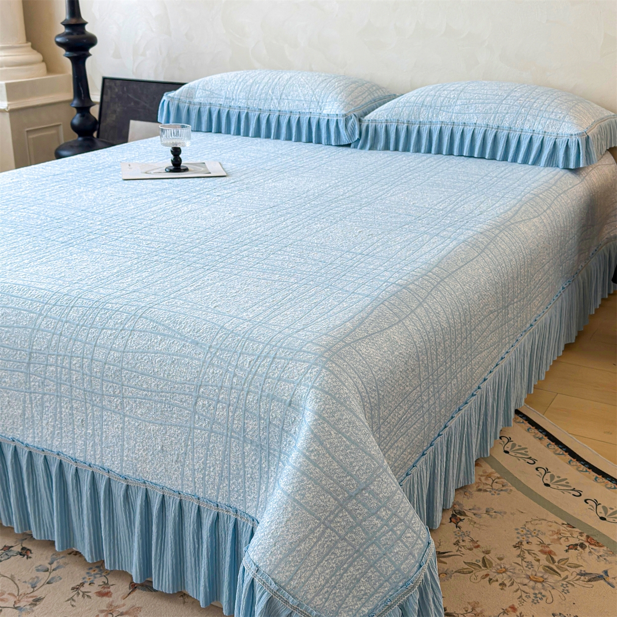 91家纺网 家纺一手货源 找家纺 慕木家纺 2026新款满天星系列冰豆豆凉席(三明治复合)乙纶面料 罗马曲线-蓝