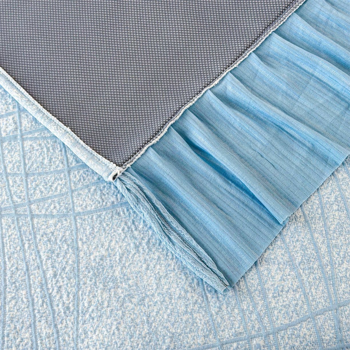 91家纺网 家纺一手货源 找家纺 慕木家纺 2026新款满天星系列冰豆豆凉席(三明治复合)乙纶面料 罗马曲线-蓝