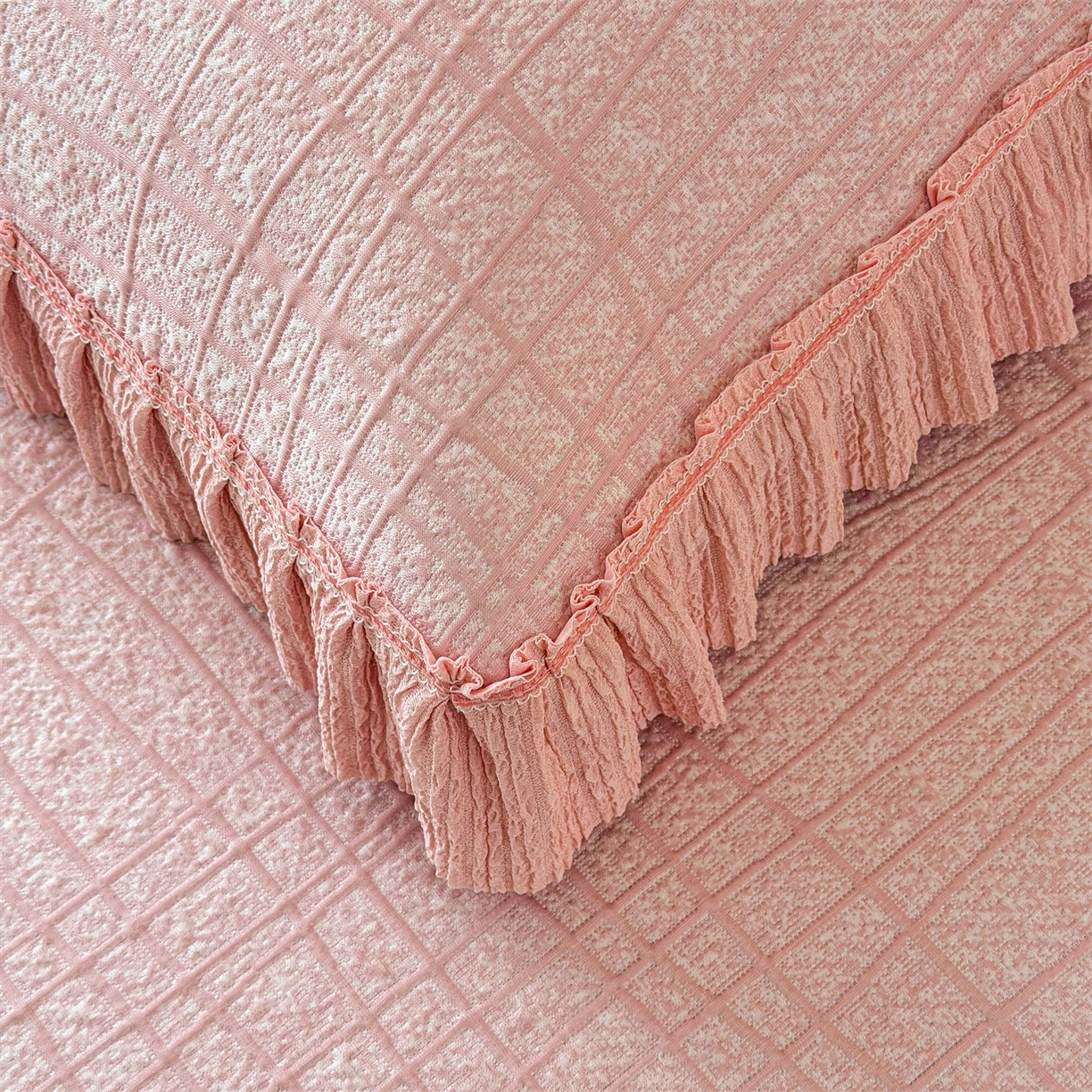 91家纺网 家纺一手货源 找家纺 慕木家纺 2026新款满天星系列冰豆豆凉席(三明治复合)乙纶面料 罗马曲线-粉