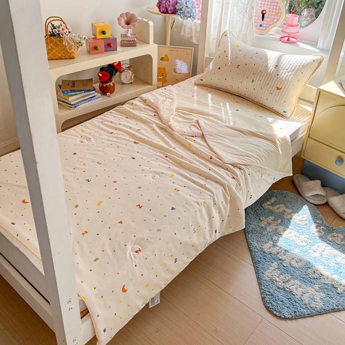 91家纺网 家纺一手货源 找家纺 （总）卡普家居 2026新款A类锦氨凉感印花夏被床盖床单款三件套