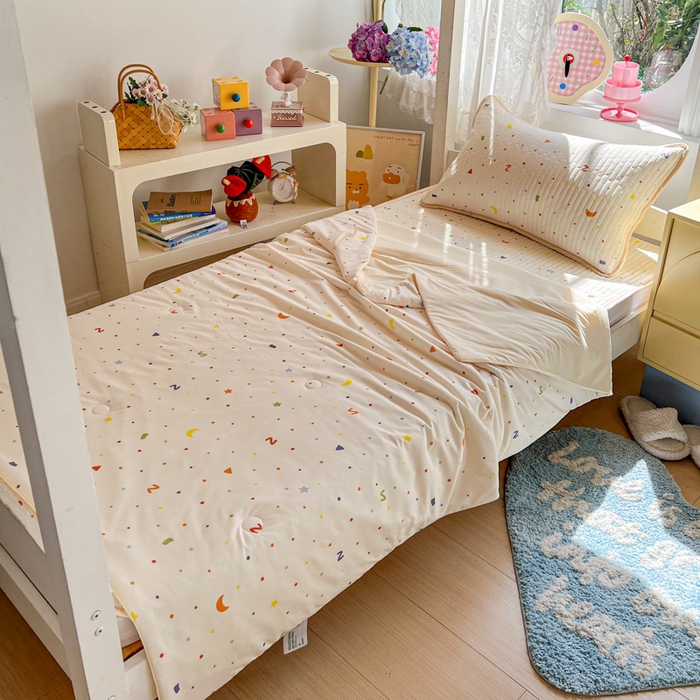 91家纺网 家纺一手货源 找家纺 （总）卡普家居 2026新款A类锦氨凉感印花夏被床盖床单款三件套