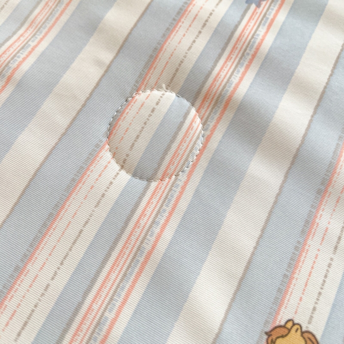 91家纺网 家纺一手货源 找家纺 卡普家居 2026新款A类锦氨凉感印花夏被床盖床单款三件套 木马童话