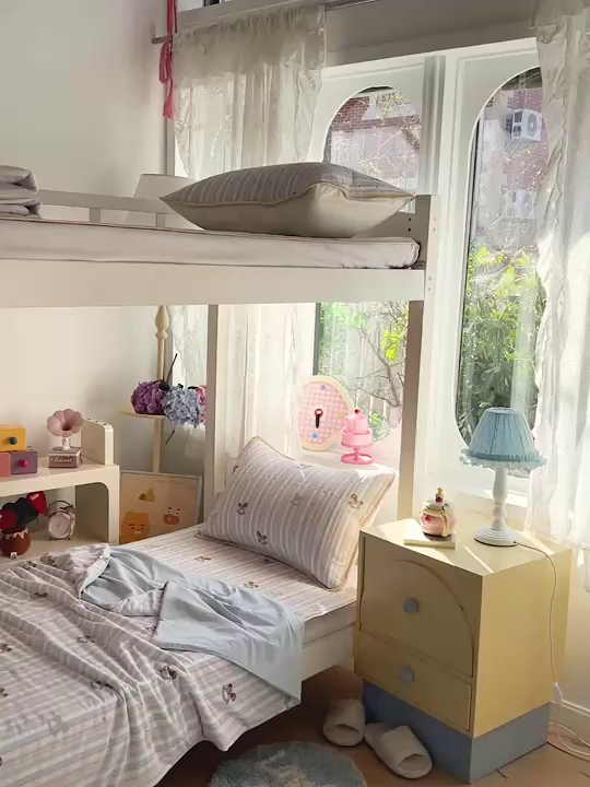 91家纺网 家纺一手货源 找家纺 卡普家居 2026新款A类锦氨凉感印花夏被床盖床单款三件套 木马童话