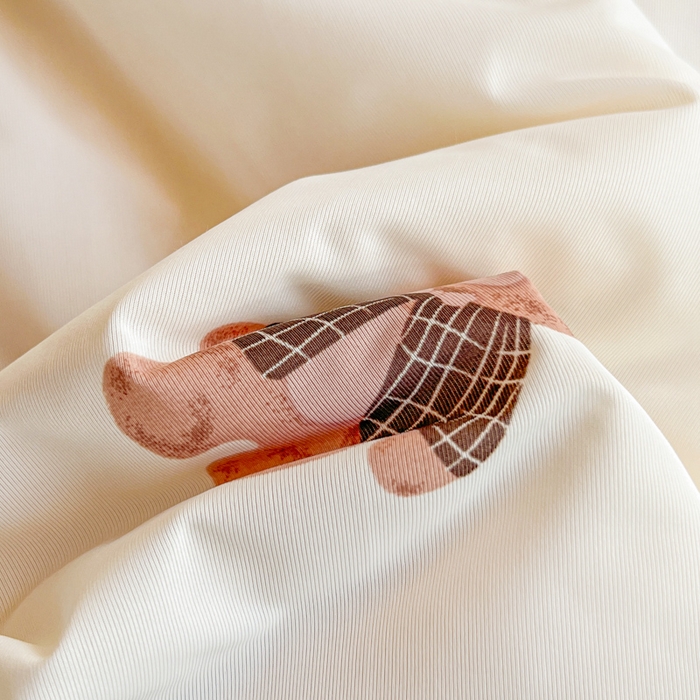 91家纺网 家纺一手货源 找家纺 卡普家居 2026新款A类锦氨凉感印花夏被床盖床单款三件套 奶咖萌宠