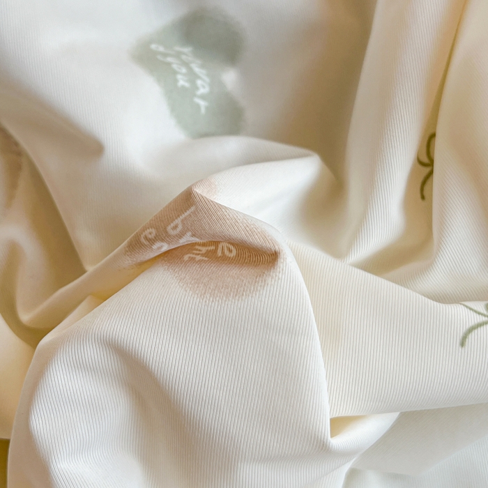 91家纺网 家纺一手货源 找家纺 卡普家居 2026新款A类锦氨凉感印花夏被床盖床单款三件套 青提奶冻