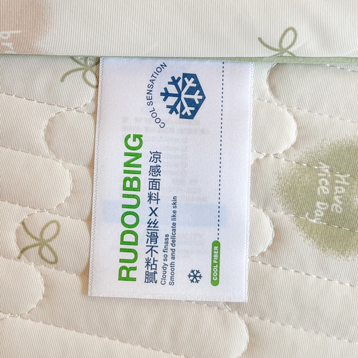 91家纺网 家纺一手货源 找家纺 卡普家居 2026新款A类锦氨凉感印花夏被床盖床单款三件套 青提奶冻