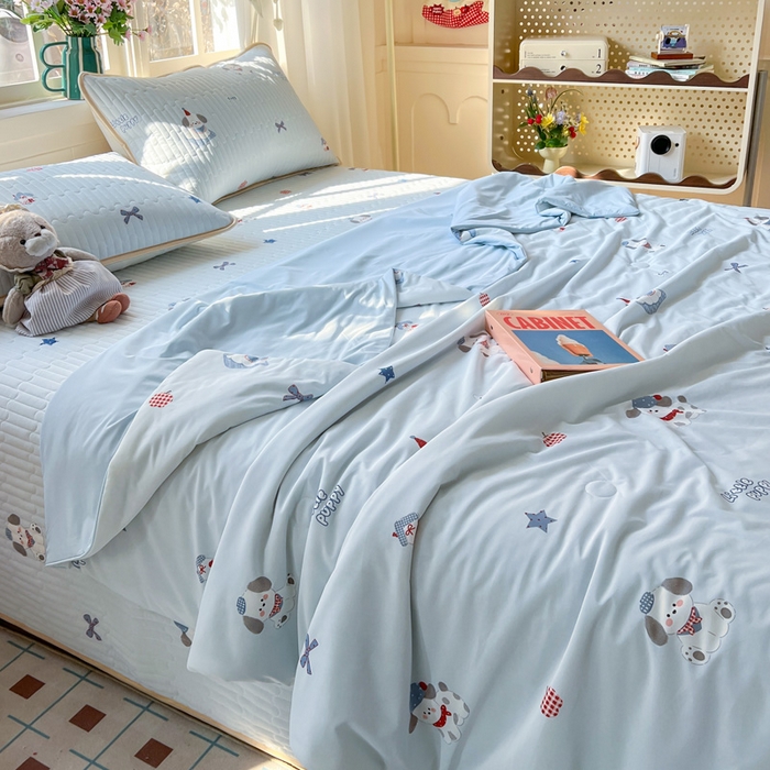 91家纺网 家纺一手货源 找家纺 卡普家居 2026新款A类锦氨凉感印花夏被 帕恰狗