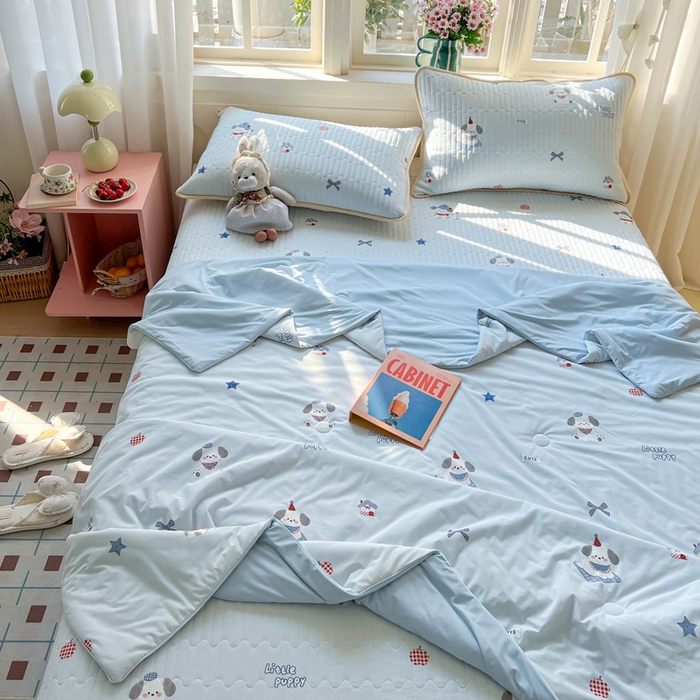 91家纺网 家纺一手货源 找家纺 卡普家居 2026新款A类锦氨凉感印花夏被 帕恰狗