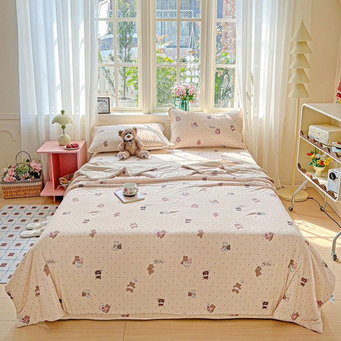 91家纺网 家纺一手货源 找家纺 卡普家居 2026新款A类锦氨凉感印花夏被 软糖小熊