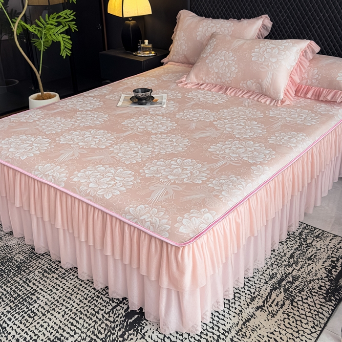 91家纺网 家纺一手货源 找家纺 家之硕家纺 2026春夏新款凉感提花床裙款凉席席子 百合捧花--粉