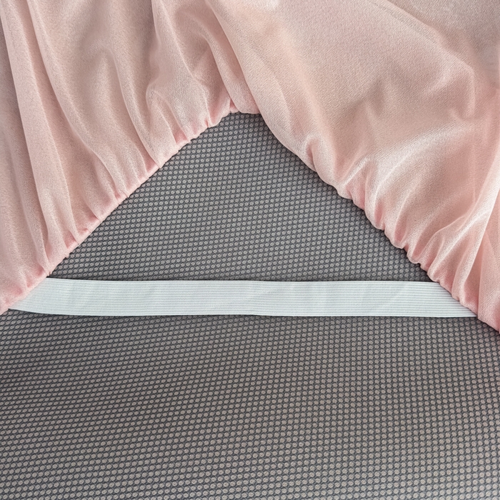 91家纺网 家纺一手货源 找家纺 家之硕家纺 2026春夏新款凉感提花床裙款凉席席子 百合捧花--粉