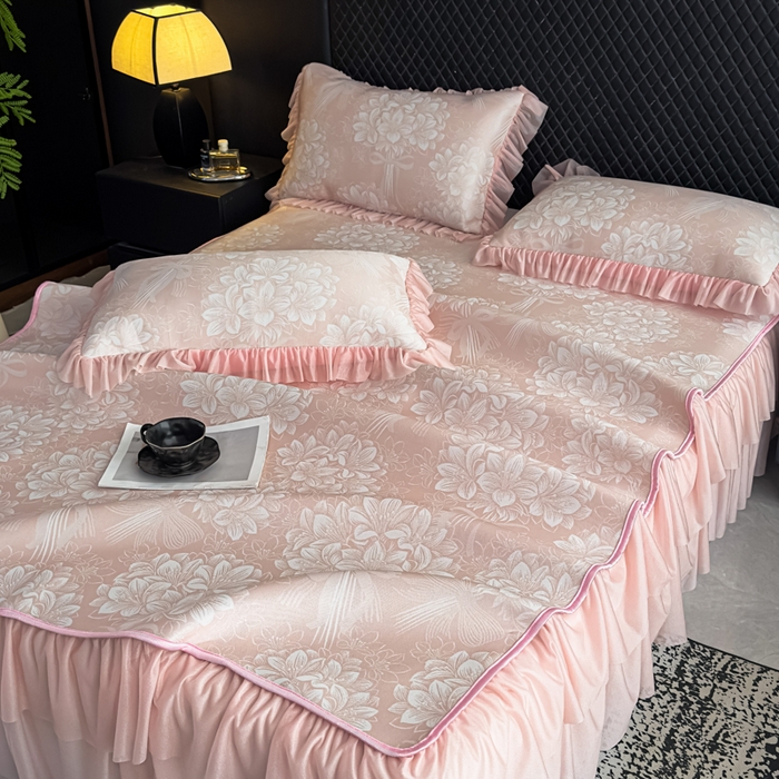 91家纺网 家纺一手货源 找家纺 家之硕家纺 2026春夏新款凉感提花床裙款凉席席子 百合捧花--粉