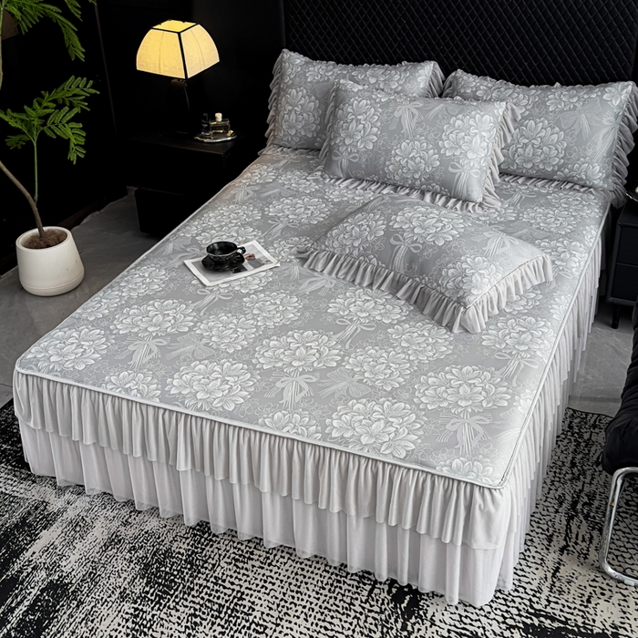 91家纺网 家纺一手货源 找家纺 家之硕家纺 2026春夏新款凉感提花床裙款凉席席子 百合捧花--浅灰