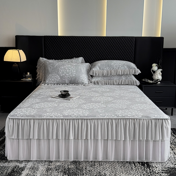 91家纺网 家纺一手货源 找家纺 家之硕家纺 2026春夏新款凉感提花床裙款凉席席子 百合捧花--浅灰