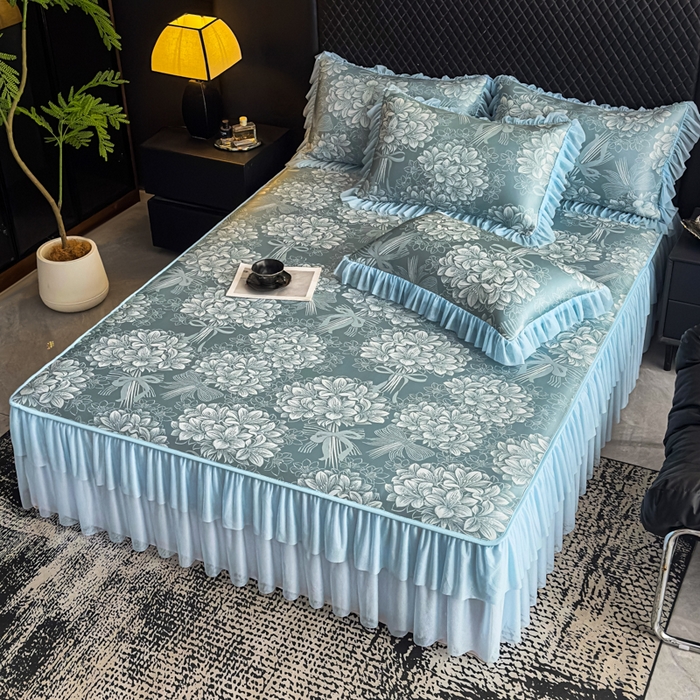 91家纺网 家纺一手货源 找家纺 家之硕家纺 2026春夏新款凉感提花床裙款凉席席子 百合捧花--深蓝