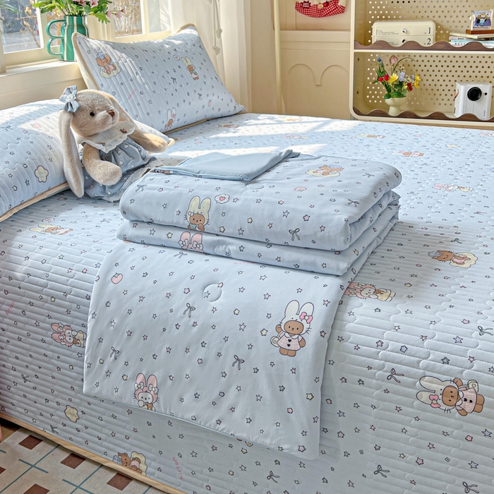 91家纺网 家纺一手货源 找家纺 卡普家居 2026新款A类锦氨凉感印花单床盖凉席 萌兔星愿