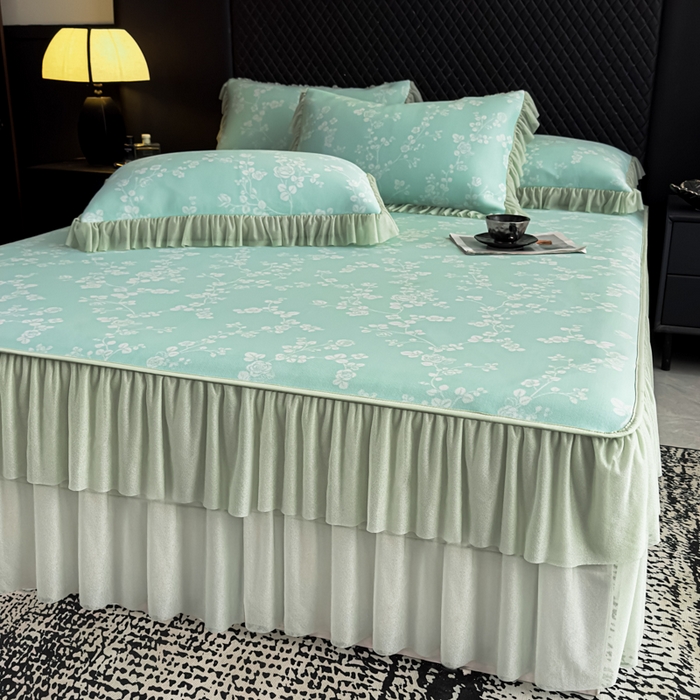 91家纺网 家纺一手货源 找家纺 家之硕家纺 2026春夏新款凉感提花床裙款凉席席子 蔷薇玫瑰--绿