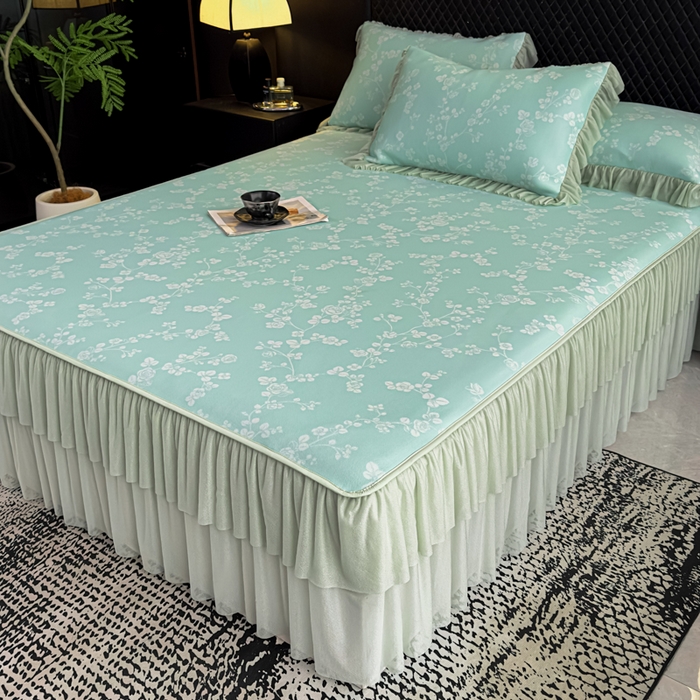 91家纺网 家纺一手货源 找家纺 家之硕家纺 2026春夏新款凉感提花床裙款凉席席子 蔷薇玫瑰--绿