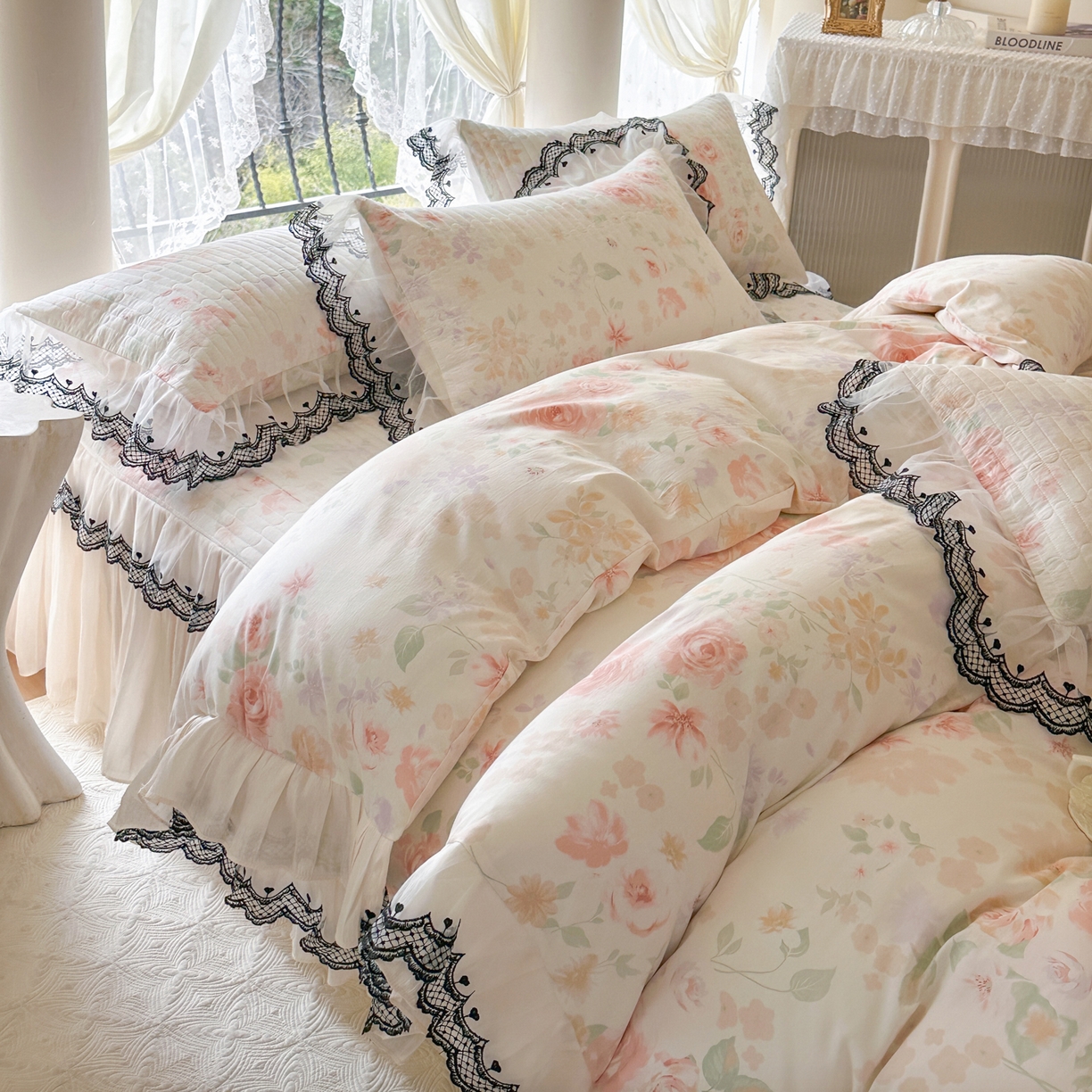 91家纺网 家纺一手货源 找家纺 恋尚 2026春夏新款全棉纯棉印花床裙四件套 床裙四件控价270起 巴黎清梦