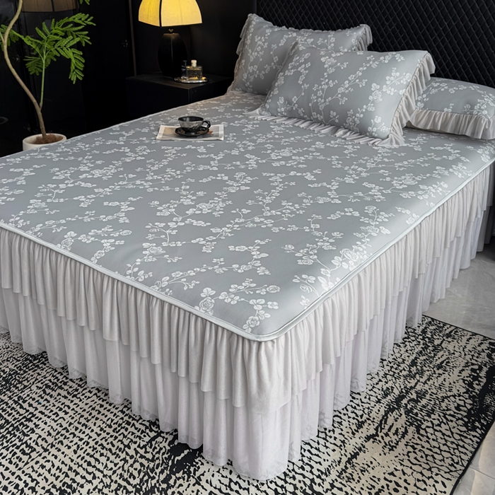 91家纺网 家纺一手货源 找家纺 家之硕家纺 2026春夏新款凉感提花床裙款凉席席子 蔷薇玫瑰--深灰