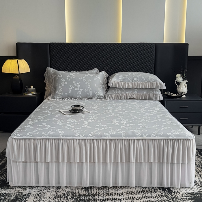 91家纺网 家纺一手货源 找家纺 家之硕家纺 2026春夏新款凉感提花床裙款凉席席子 蔷薇玫瑰--深灰