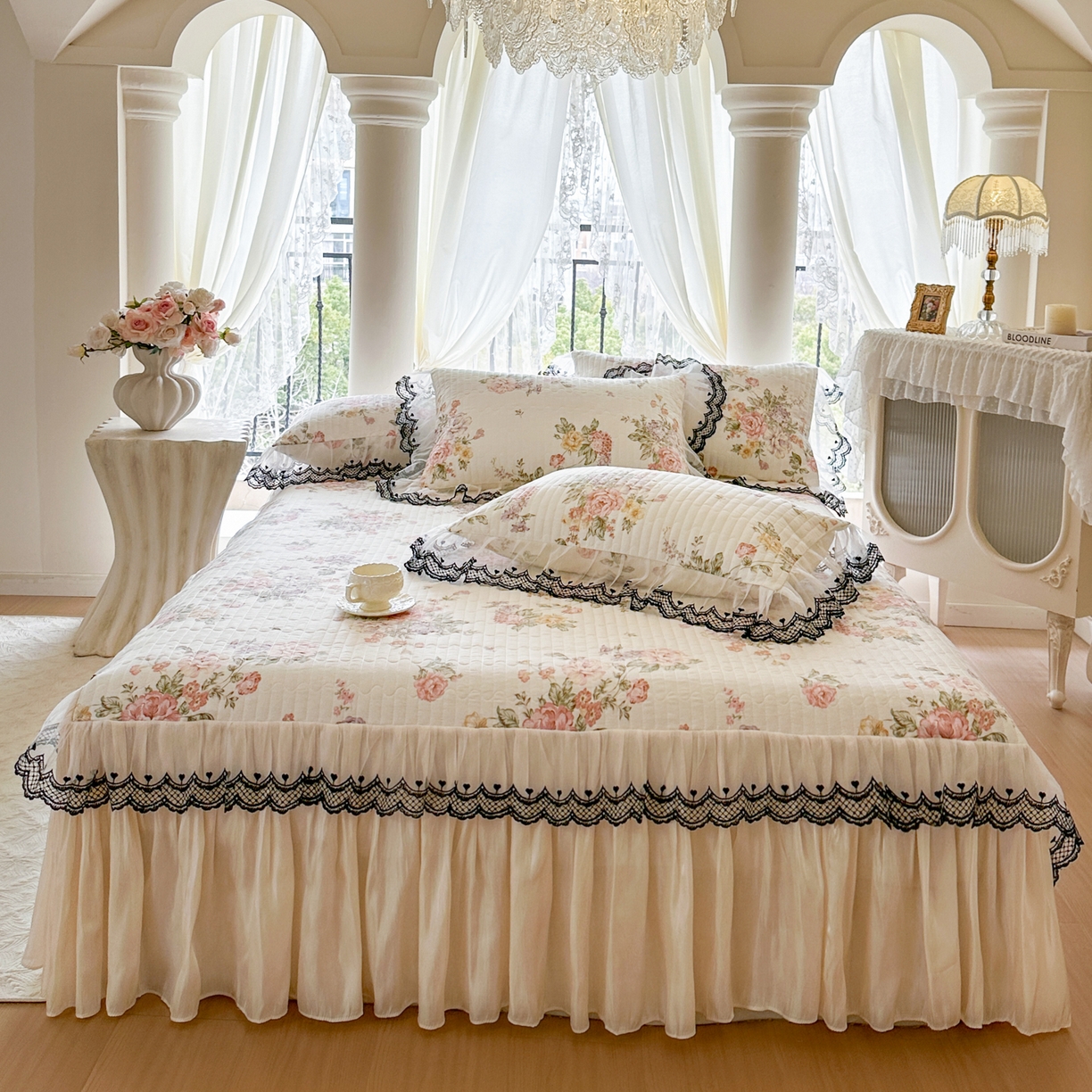 91家纺网 家纺一手货源 找家纺 恋尚 2026春夏新款全棉纯棉印花床裙四件套 床裙四件控价270起 繁花香颂