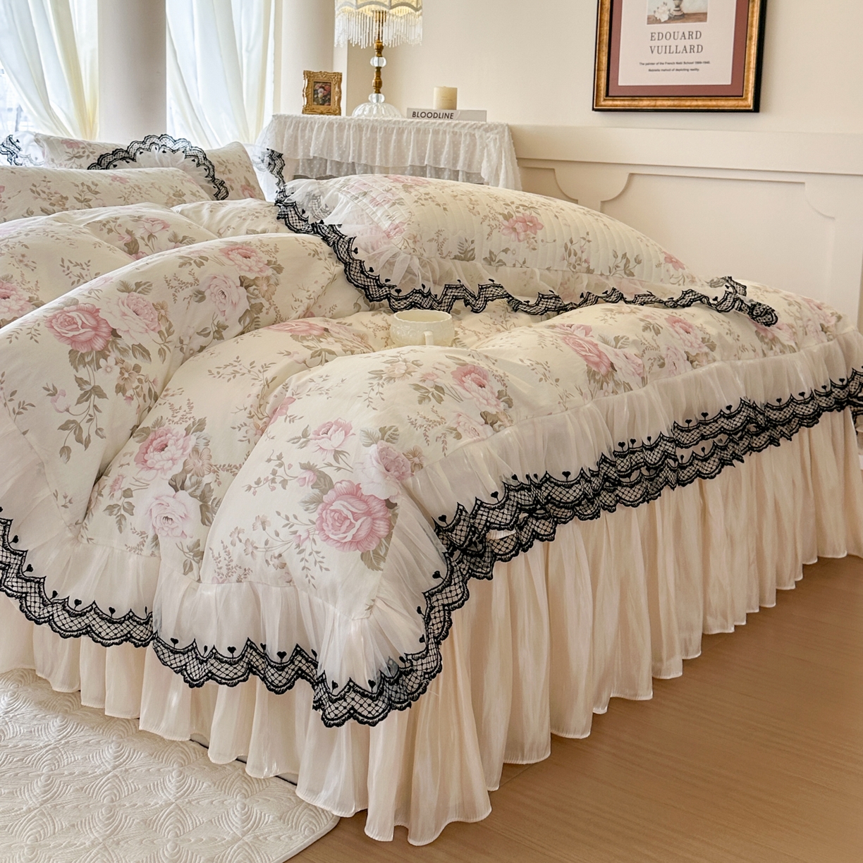 91家纺网 家纺一手货源 找家纺 恋尚 2026春夏新款全棉纯棉印花床裙四件套 床裙四件控价270起 花蔓日记